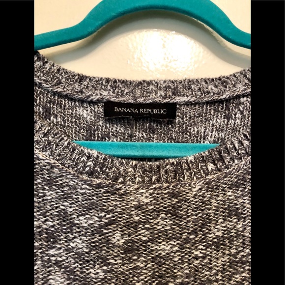 Gray Banana Republic Sweater - Picture 4 of 5